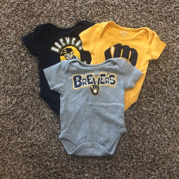 MLB Other - Milwaukee Brewers 3-6 month Outfit Bundle